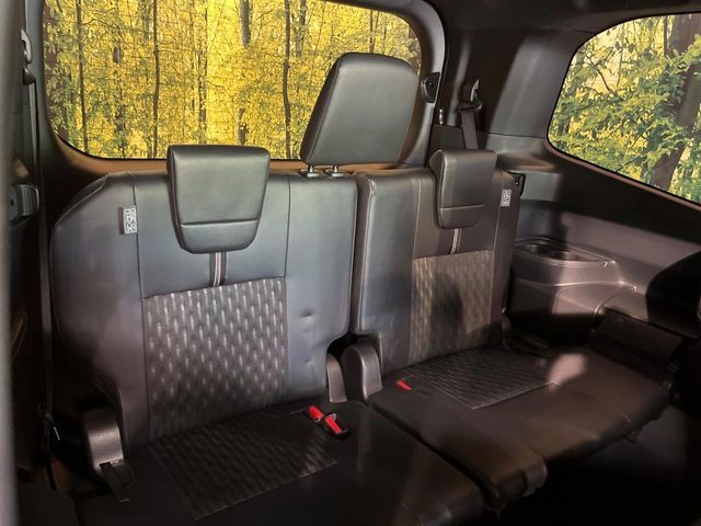 TOYOTA NOAH HYBRID 2022