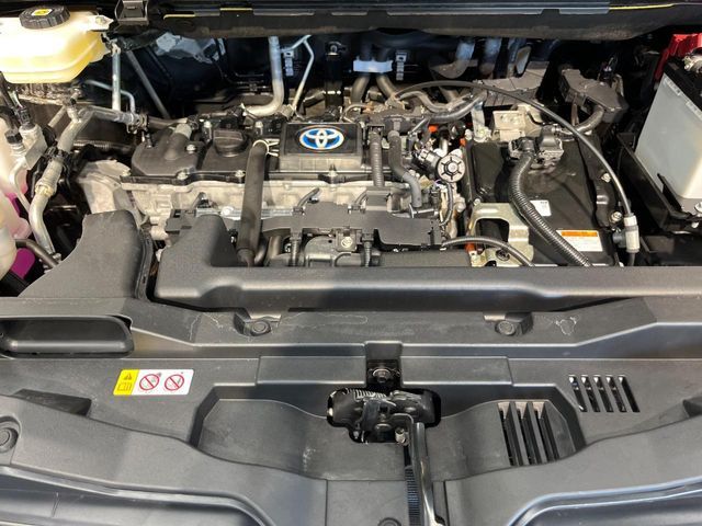 TOYOTA NOAH HYBRID 2022