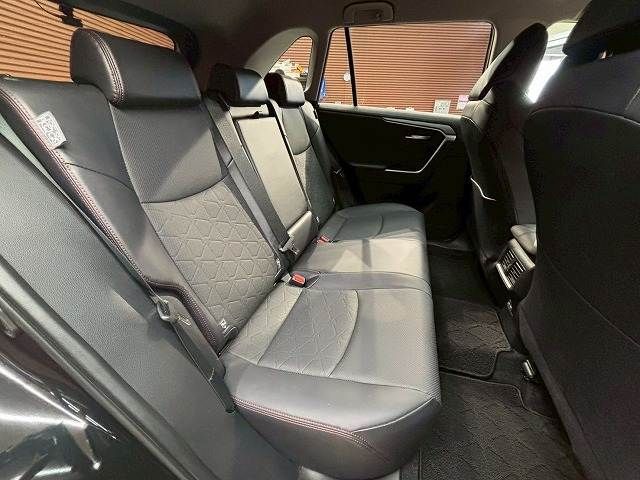 TOYOTA RAV4 4WD 2023