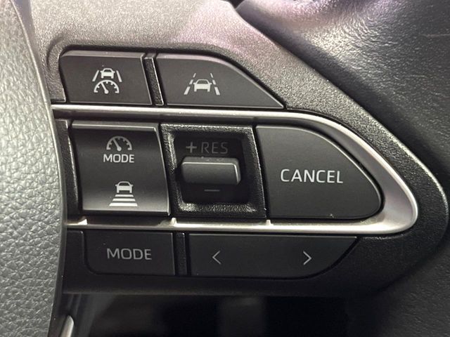 TOYOTA VOXY HYBRID 2023