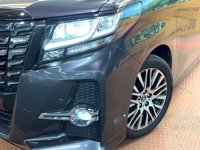 TOYOTA ALPHARD 2015