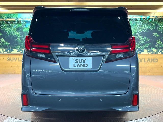 TOYOTA ALPHARD 2015
