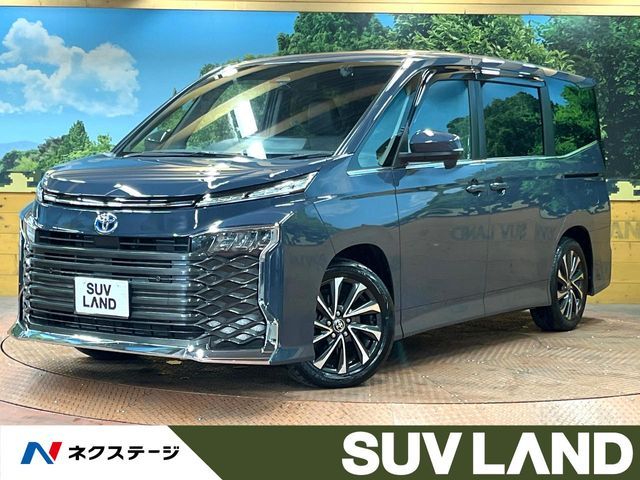 TOYOTA VOXY HYBRID 2024