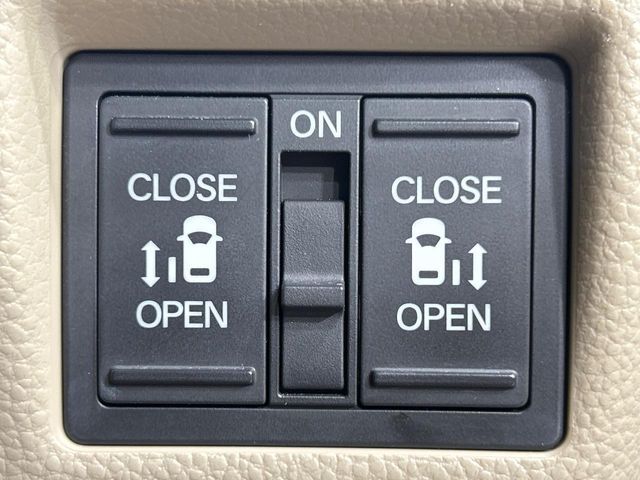 HONDA N BOX CUSTOM 2017