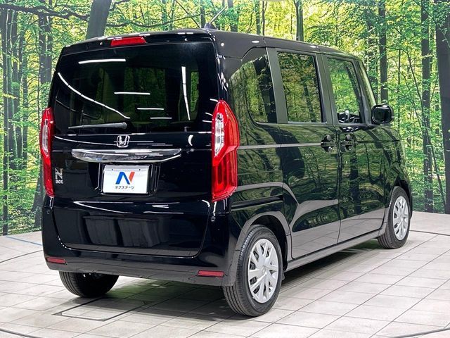 HONDA N BOX CUSTOM 2017