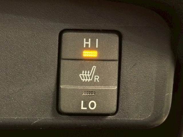 TOYOTA SIENTA HYBRID 2016