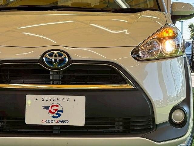 TOYOTA SIENTA HYBRID 2016