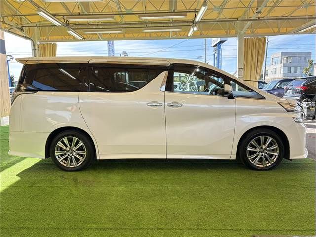 TOYOTA VELLFIRE 2017