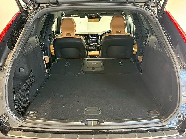 VOLVO VOLVO XC60 2019