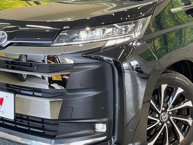 TOYOTA NOAH 2023