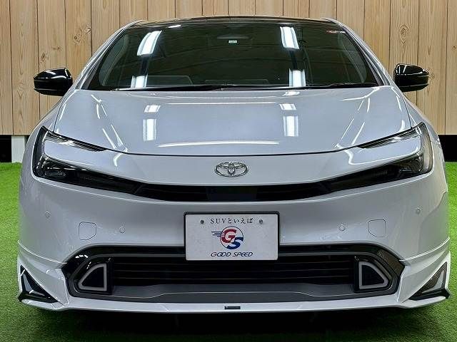 TOYOTA PRIUS 2023