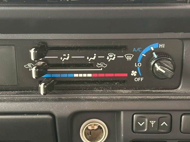 TOYOTA LANDCRUISER van 2015