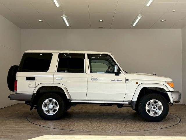 TOYOTA LANDCRUISER van 2015