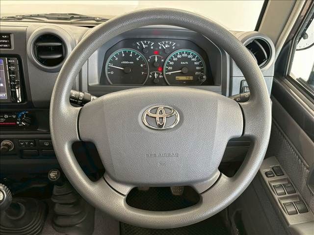 TOYOTA LANDCRUISER van 2015