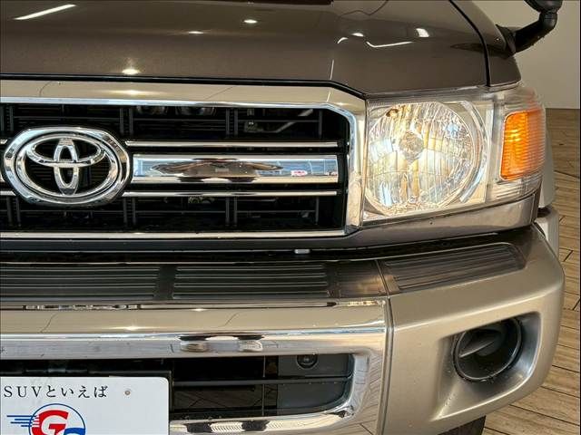 TOYOTA LANDCRUISER van 2015