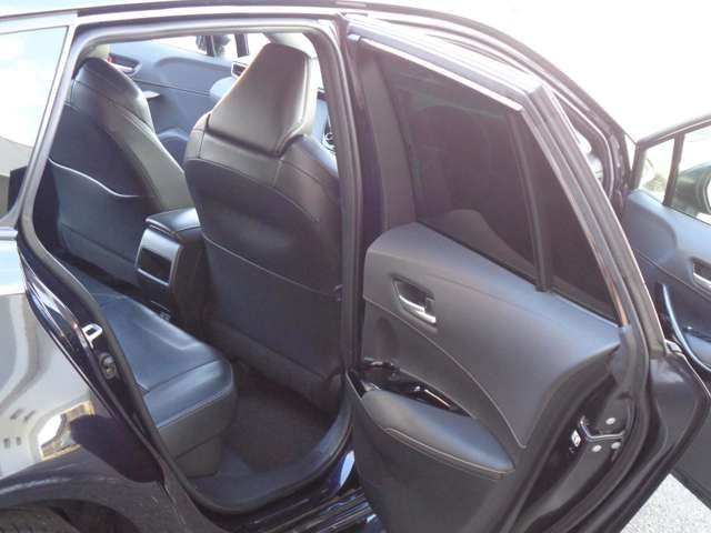 TOYOTA COROLLA TOURING HYBRID 2020