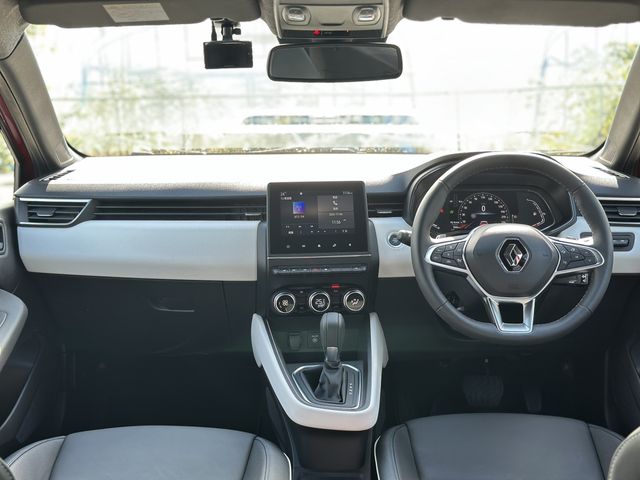 RENAULT RENAULT LUTECIA 2023