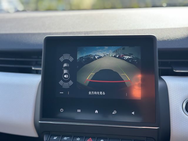 RENAULT RENAULT LUTECIA 2023