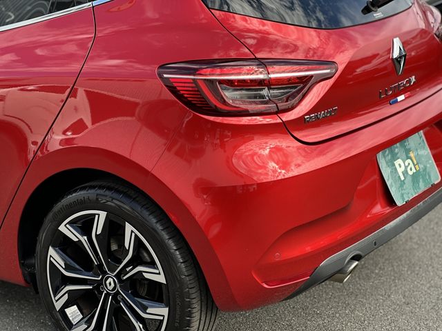 RENAULT RENAULT LUTECIA 2023