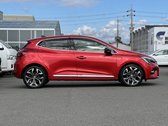 RENAULT RENAULT LUTECIA 2023