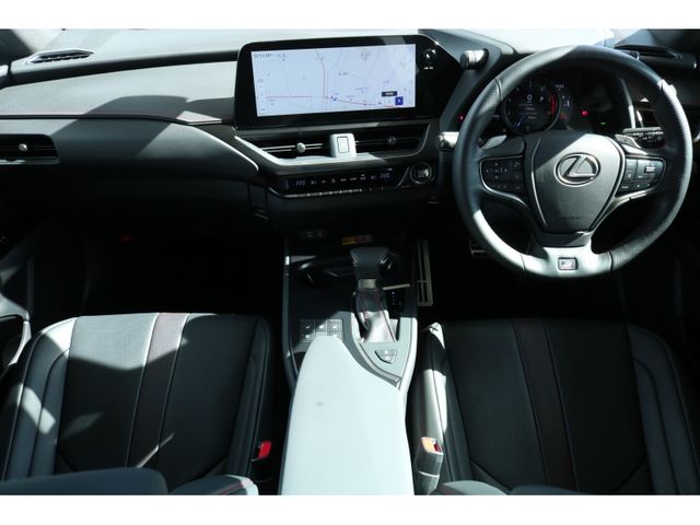 TOYOTA LEXUS UX200 2022