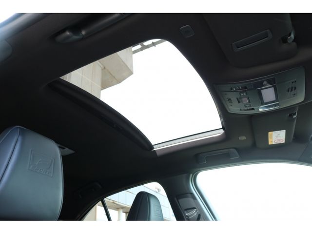 TOYOTA LEXUS UX200 2022