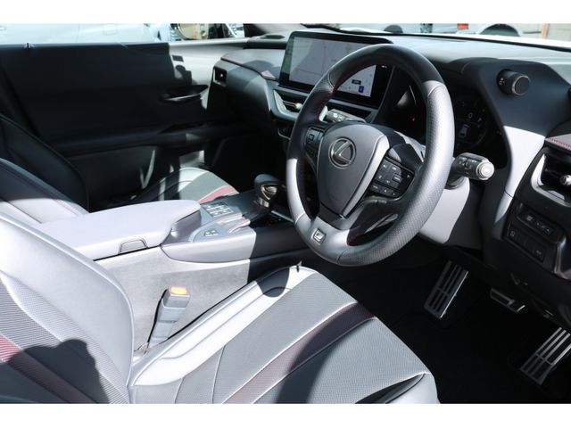 TOYOTA LEXUS UX200 2022