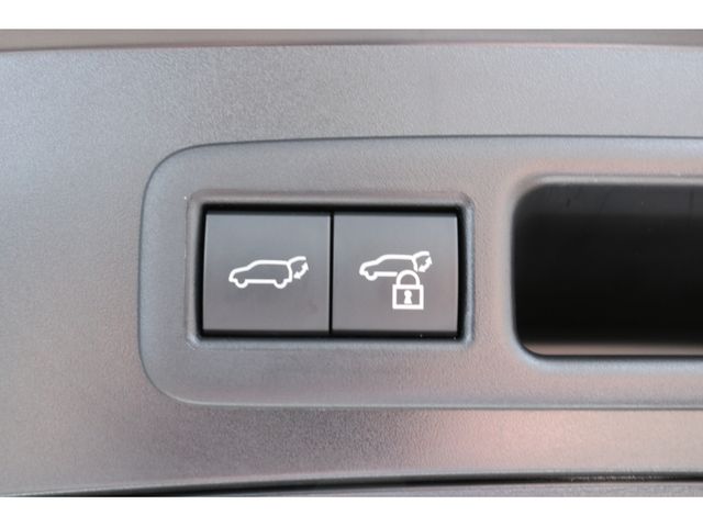 TOYOTA LEXUS UX200 2022