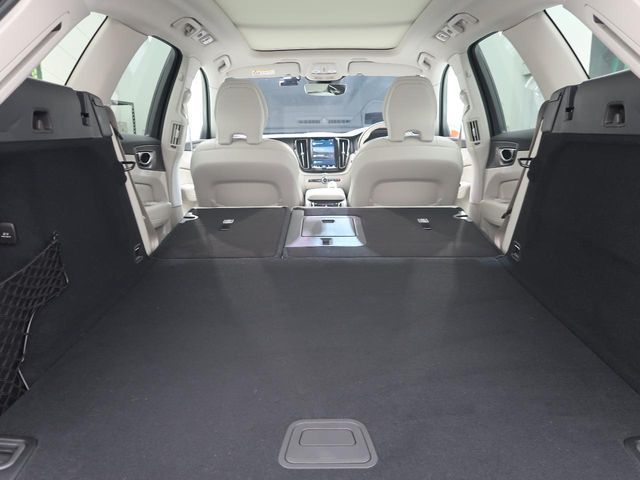 VOLVO VOLVO XC60 2023