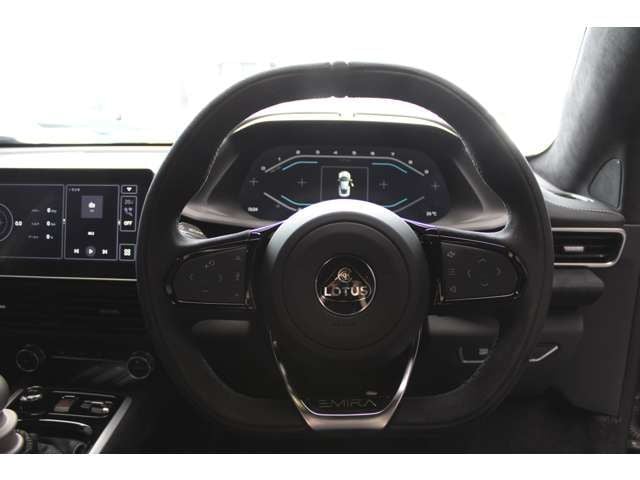 LOTUS LOTUS EMIRA 2023