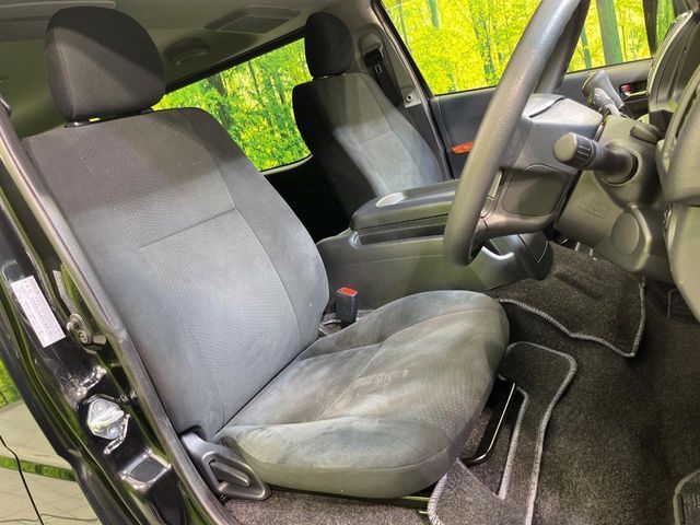 TOYOTA HIACE van 4WD 2022