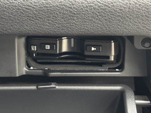 NISSAN SERENA  S-HYBRID 2017