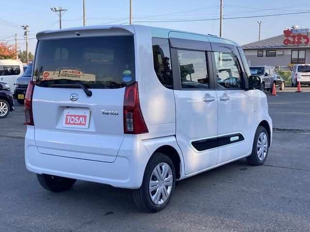 DAIHATSU TANTO 4WD 2021