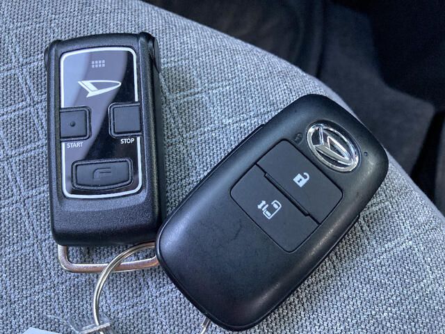 DAIHATSU TANTO 4WD 2021