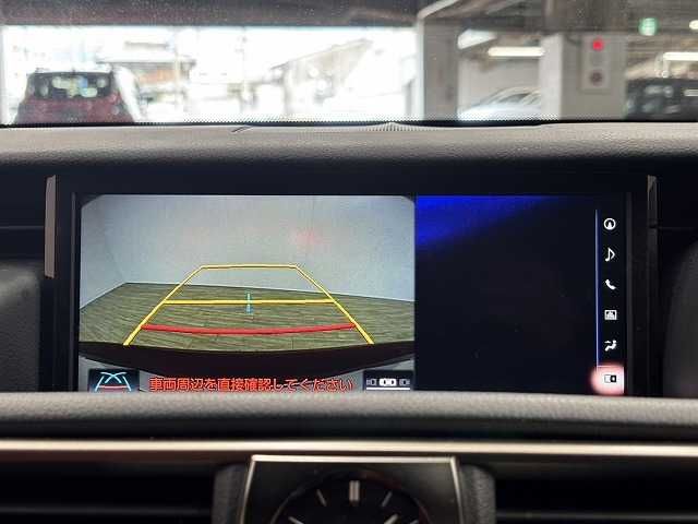 TOYOTA LEXUS IS300h 2019