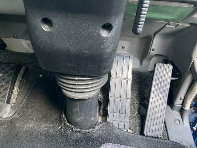 MITSUBISHI FUSOU SUPER GREAT 2016