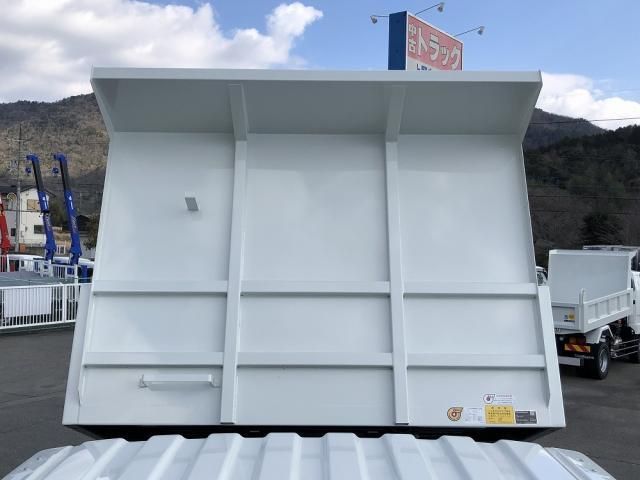 MITSUBISHI FUSOU FIGHTER 2024