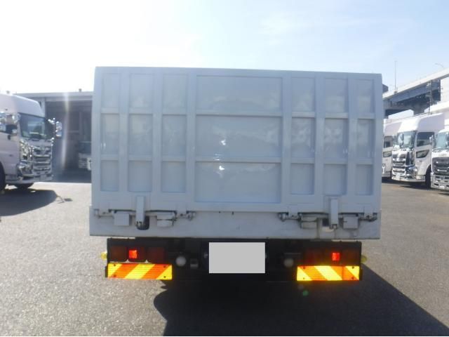 MITSUBISHI FUSOU SUPER GREAT 2019