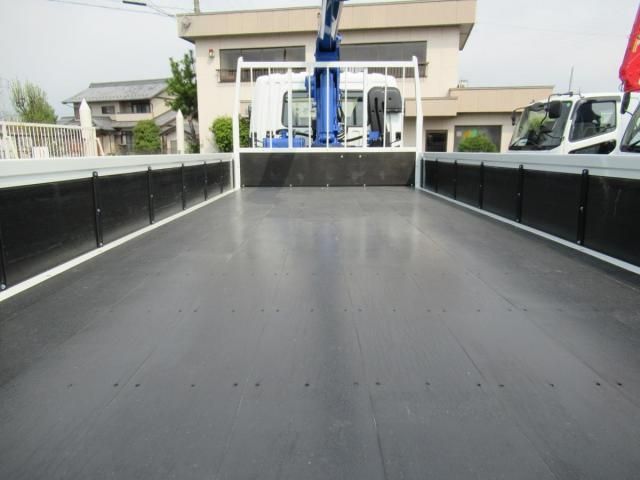 MITSUBISHI FUSOU FIGHTER 2025