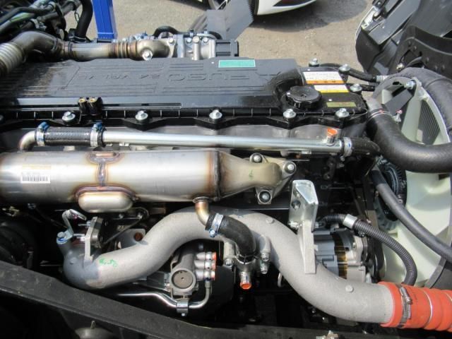 MITSUBISHI FUSOU FIGHTER 2025