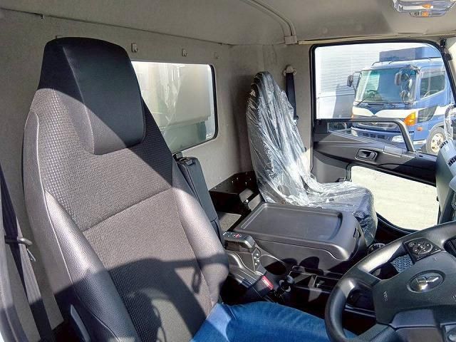 MITSUBISHI FUSOU FIGHTER 2019