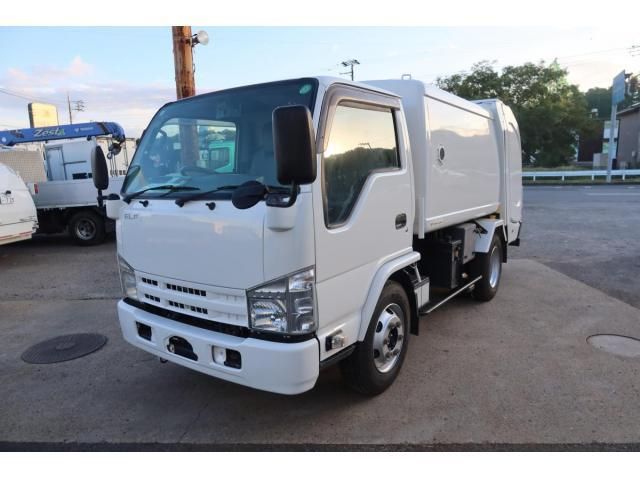 ISUZU ELF 2012