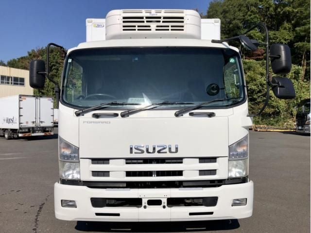 ISUZU FORWARD 2013