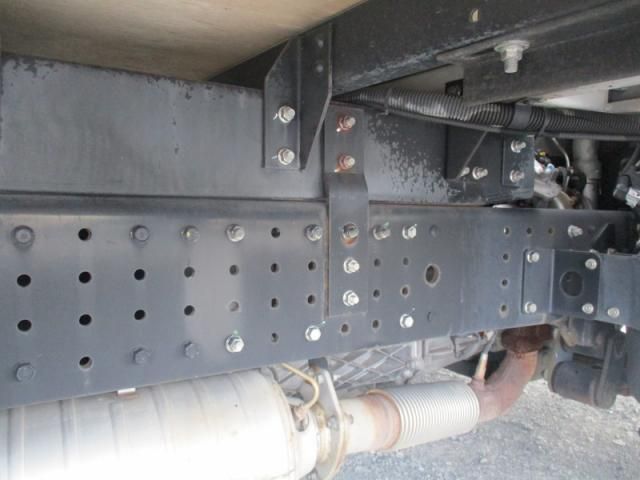 MITSUBISHI CANTER 2016