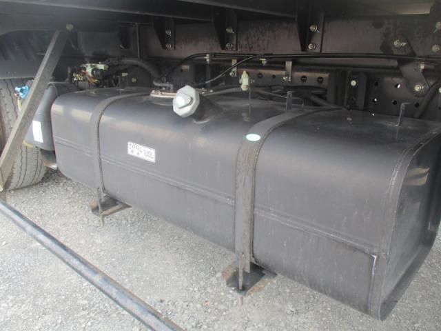 MITSUBISHI CANTER 2016