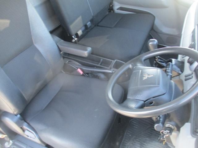 MITSUBISHI CANTER 2016