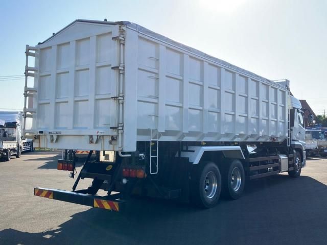 MITSUBISHI FUSOU SUPER GREAT 2022