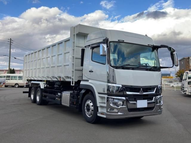 MITSUBISHI FUSOU SUPER GREAT 2024