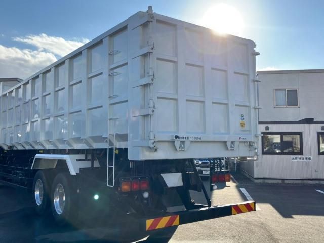 MITSUBISHI FUSOU SUPER GREAT 2024