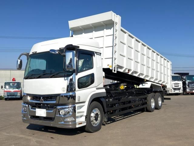 MITSUBISHI FUSOU SUPER GREAT 2024